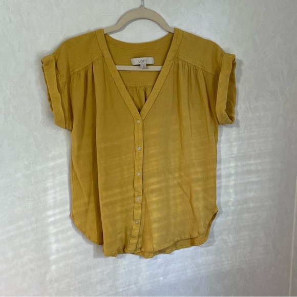 LOFT Tops - LOFT Gold Relaxed Buttoned Down V-Neck Short Sleeve Blouse Top